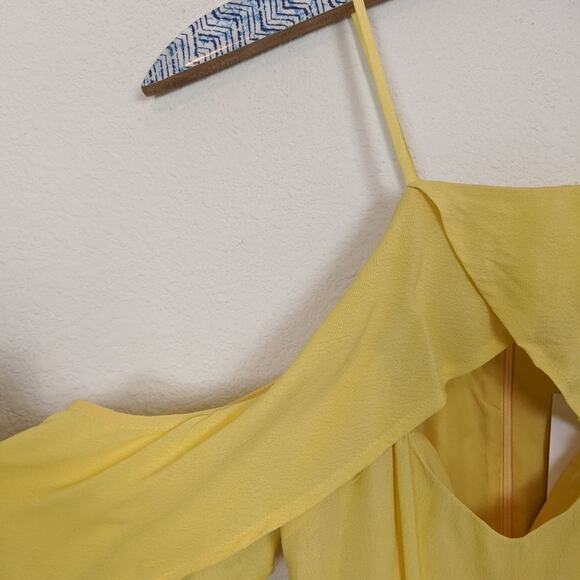 NWT BB Dakota Yellow Kaless Off-the-Shoulder Dress - Picture 6 of 8